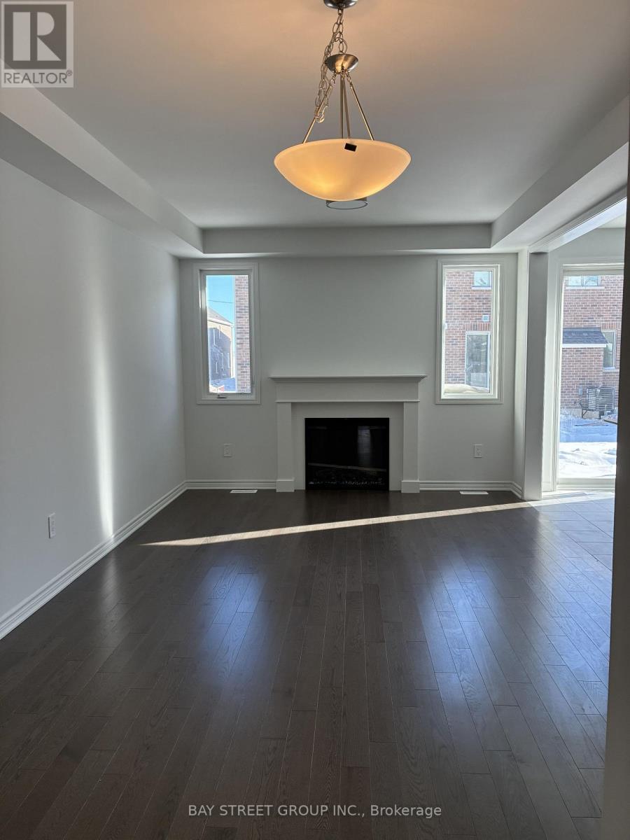 9 Moss Drive E, Markham, ON - Indoor With Fireplace