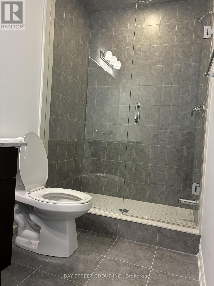 9 Moss Drive E, Markham, ON - Indoor Photo Showing Bathroom