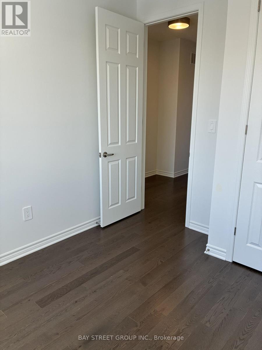 9 Moss Drive E, Markham, ON - Indoor Photo Showing Other Room