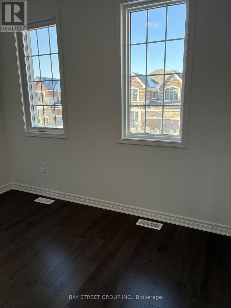 9 Moss Drive E, Markham, ON - Indoor Photo Showing Other Room