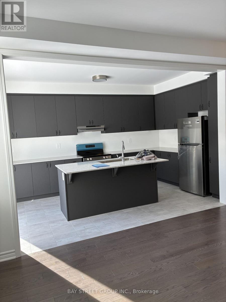 9 Moss Drive E, Markham, ON - Indoor Photo Showing Kitchen With Double Sink