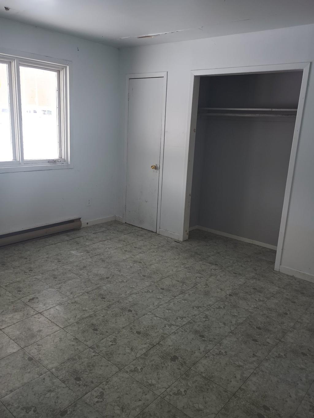 Chambre à coucher principale - 611 Ch. St-Edmond, Saint-Barthélemy, QC - Indoor Photo Showing Other Room