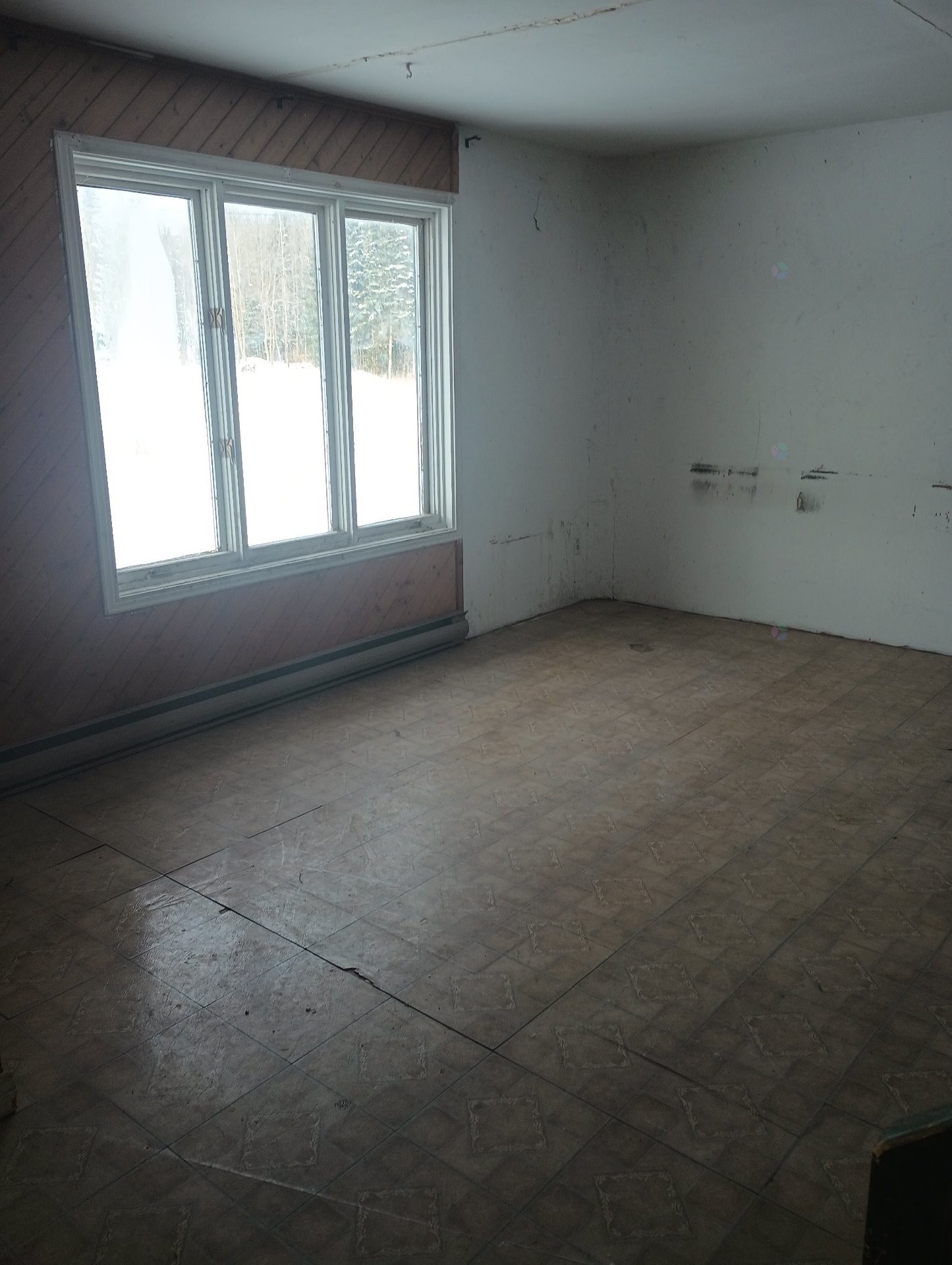 Living Room - 611 Ch. St-Edmond, Saint-Barthélemy, QC - Indoor Photo Showing Other Room