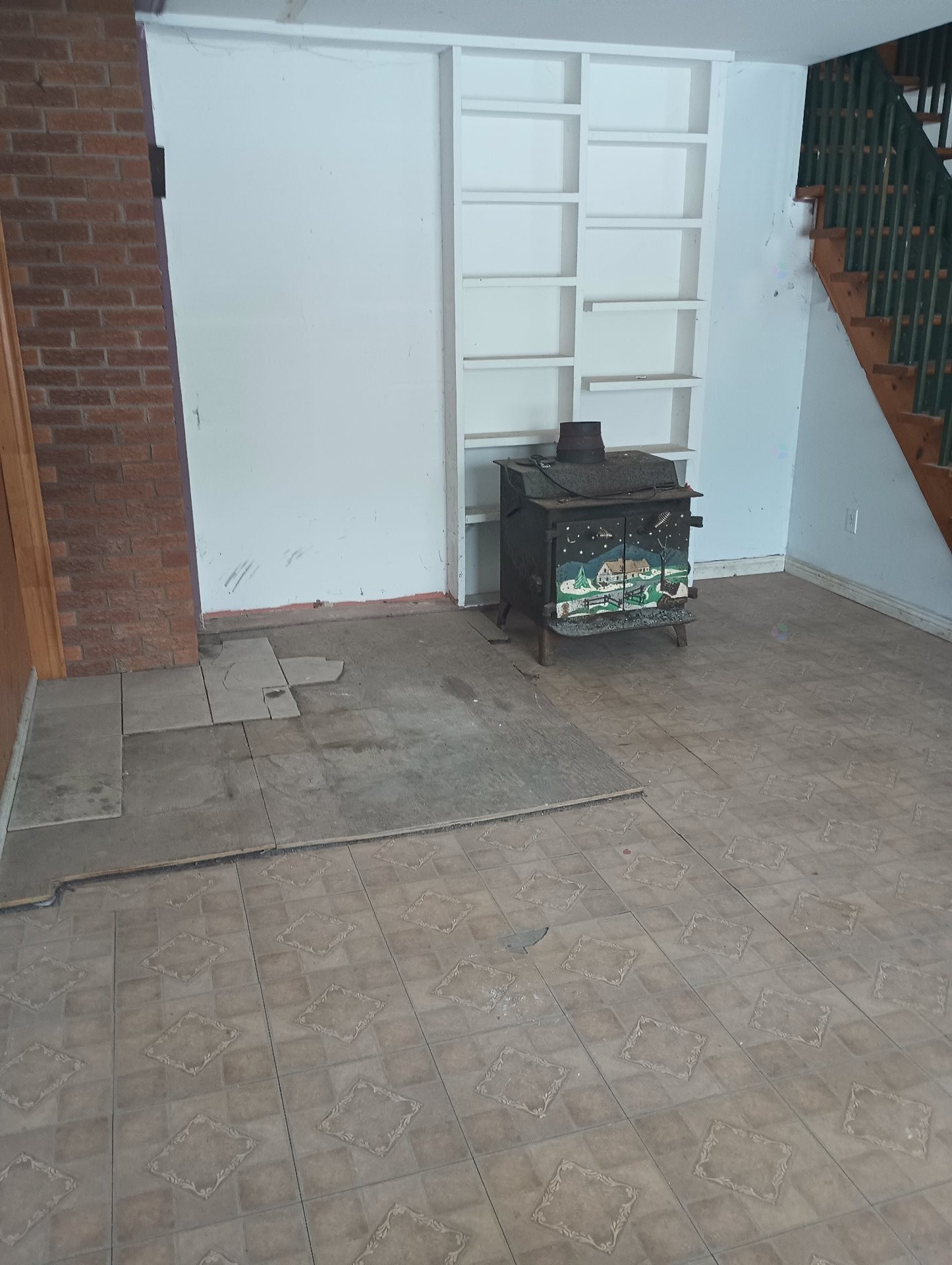 Living Room - 611 Ch. St-Edmond, Saint-Barthélemy, QC - Indoor Photo Showing Other Room