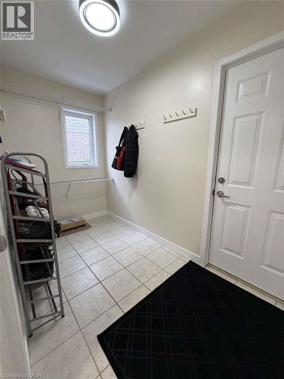 156 Lynnette Drive, Hamilton, ON - Indoor Photo Showing Other Room