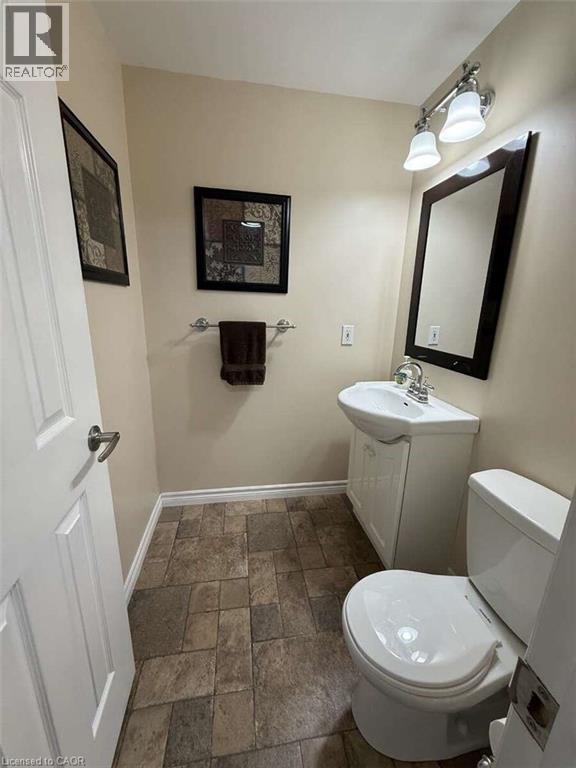 156 Lynnette Drive, Hamilton, ON - Indoor Photo Showing Bathroom