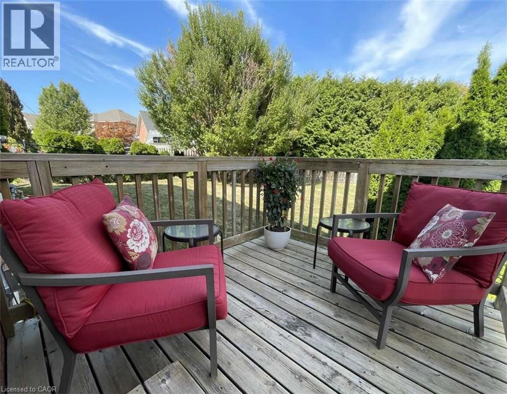 156 Lynnette Drive, Hamilton, ON - Outdoor With Deck Patio Veranda