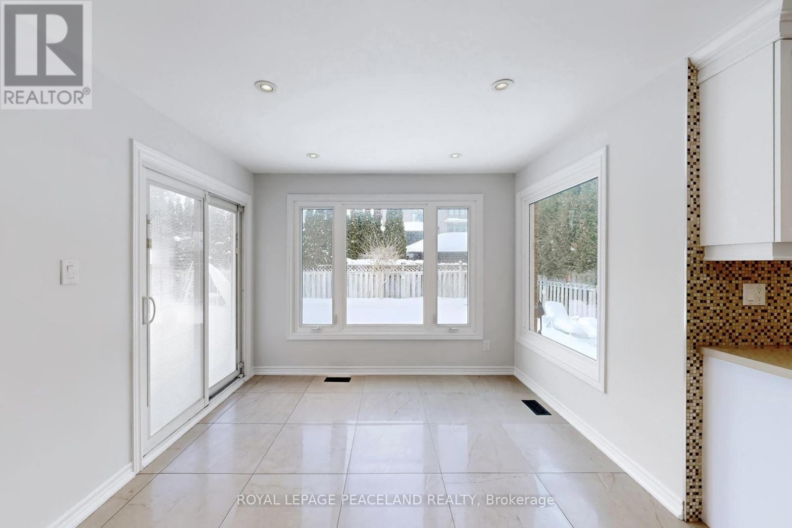 186 Marsi Road, Richmond Hill, ON - Indoor Photo Showing Other Room