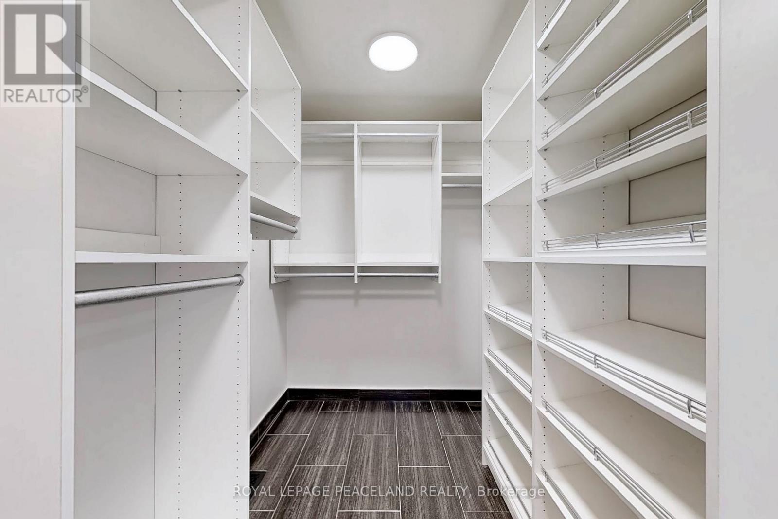 186 Marsi Road, Richmond Hill, ON - Indoor With Storage