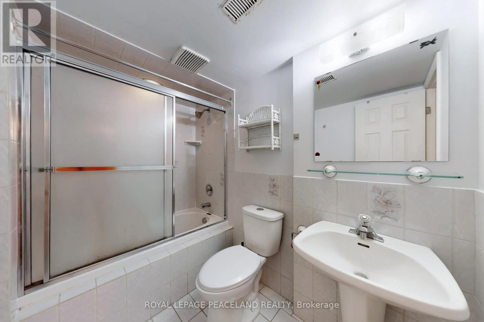 186 Marsi Road, Richmond Hill, ON - Indoor Photo Showing Bathroom