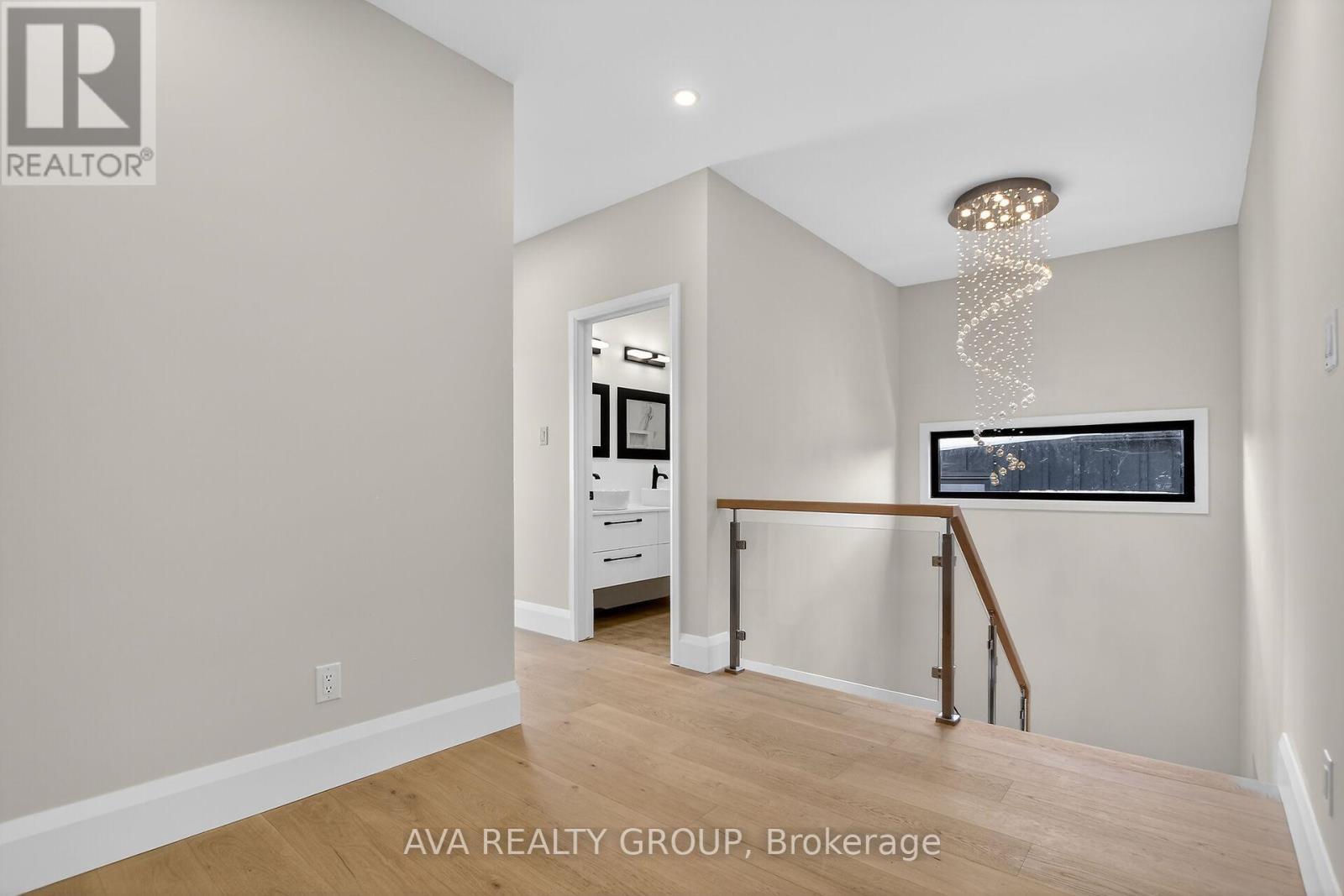 16 Gould Street, Ottawa, ON - Indoor Photo Showing Other Room