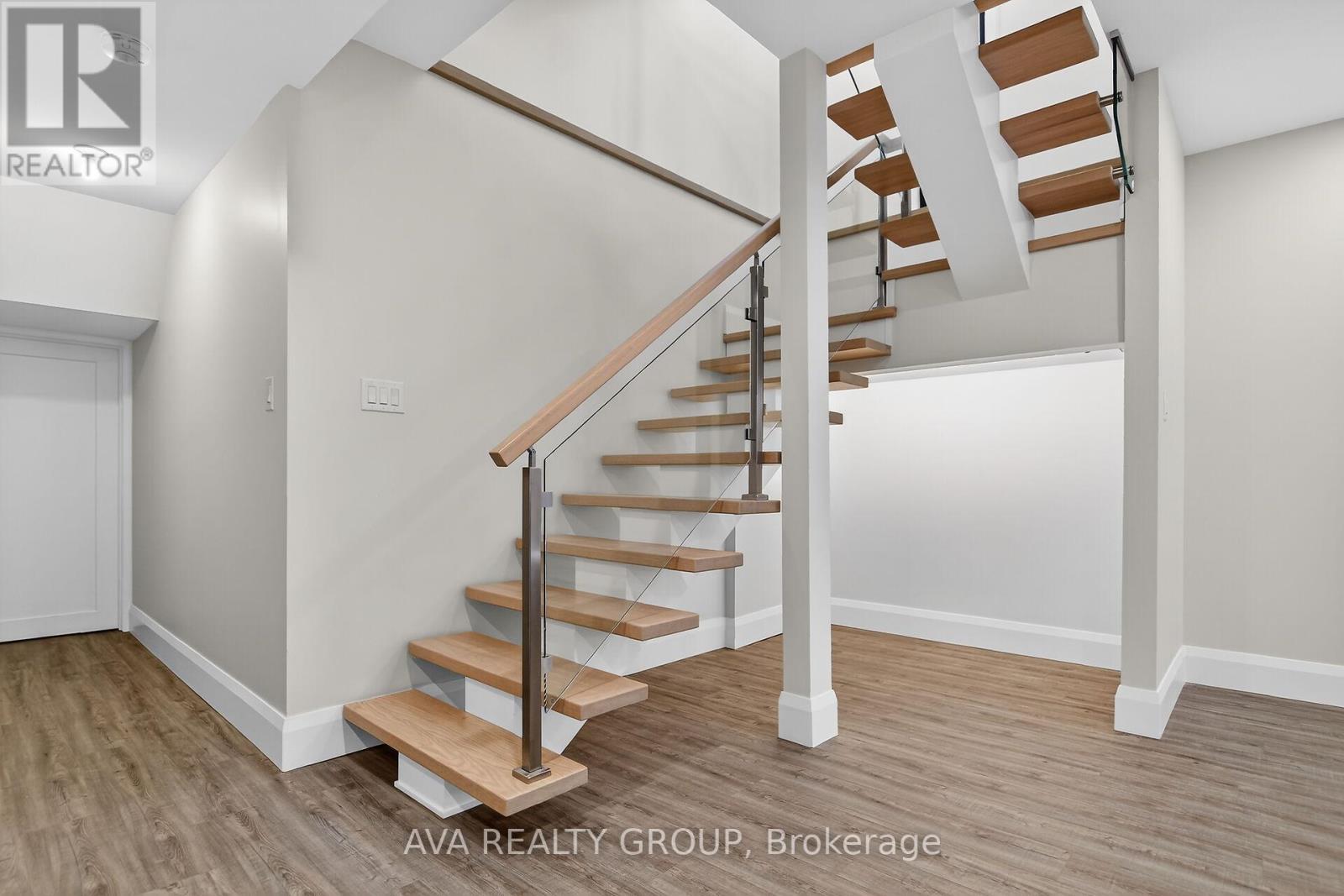 16 Gould Street, Ottawa, ON - Indoor Photo Showing Other Room