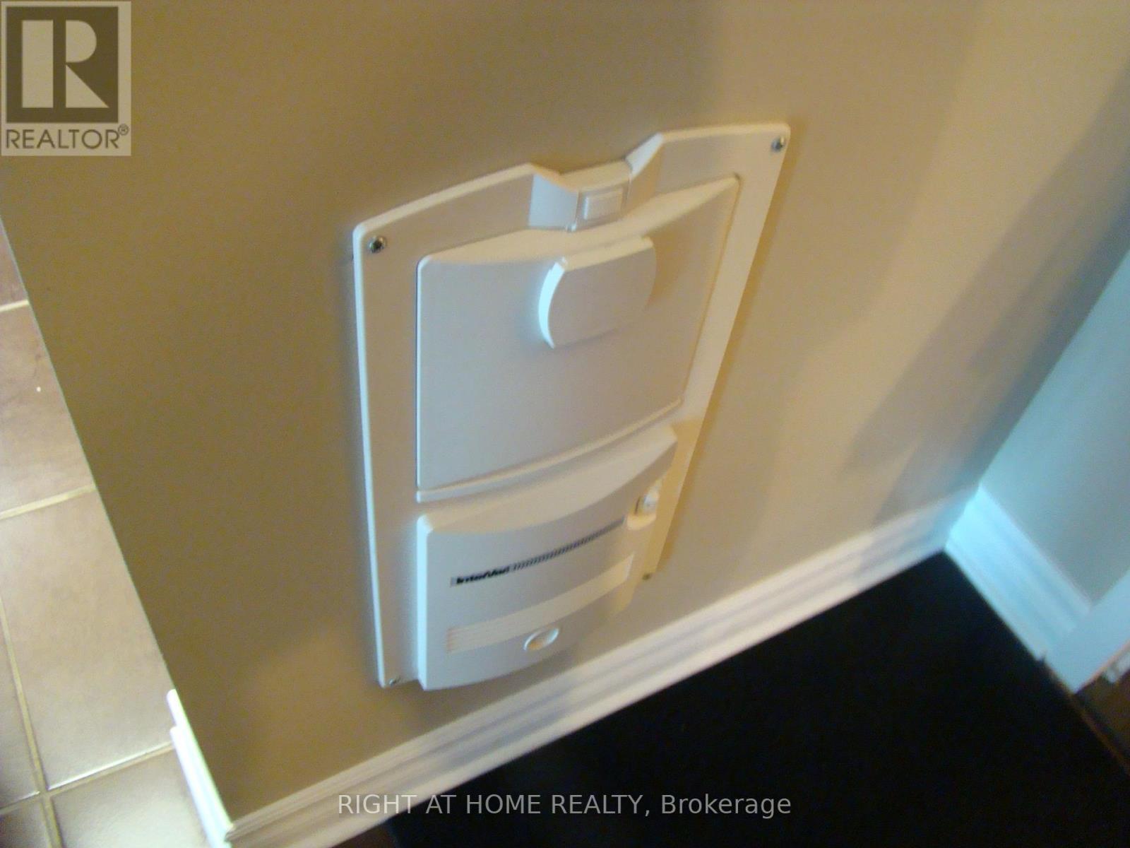 702 - 200 Rideau Street, Ottawa, ON - Indoor Photo Showing Other Room