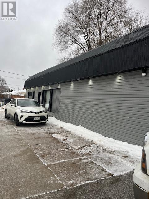 556 Stirling Avenue S, Kitchener, ON