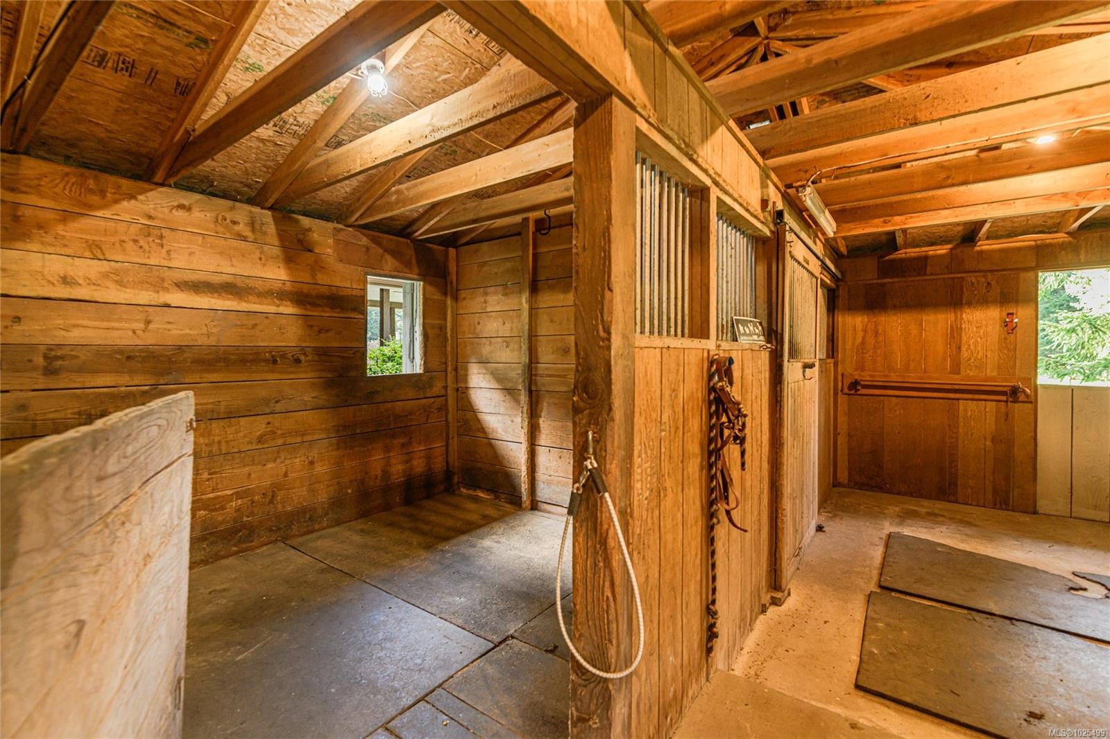 137 Forest Ridge Rd, Salt Spring, BC