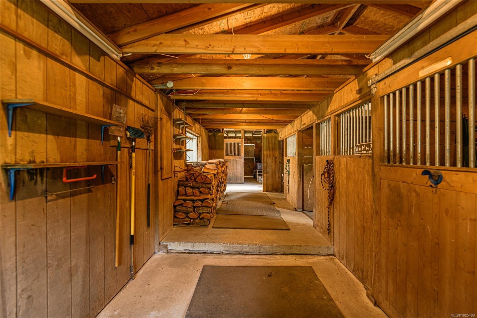 137 Forest Ridge Rd, Salt Spring, BC