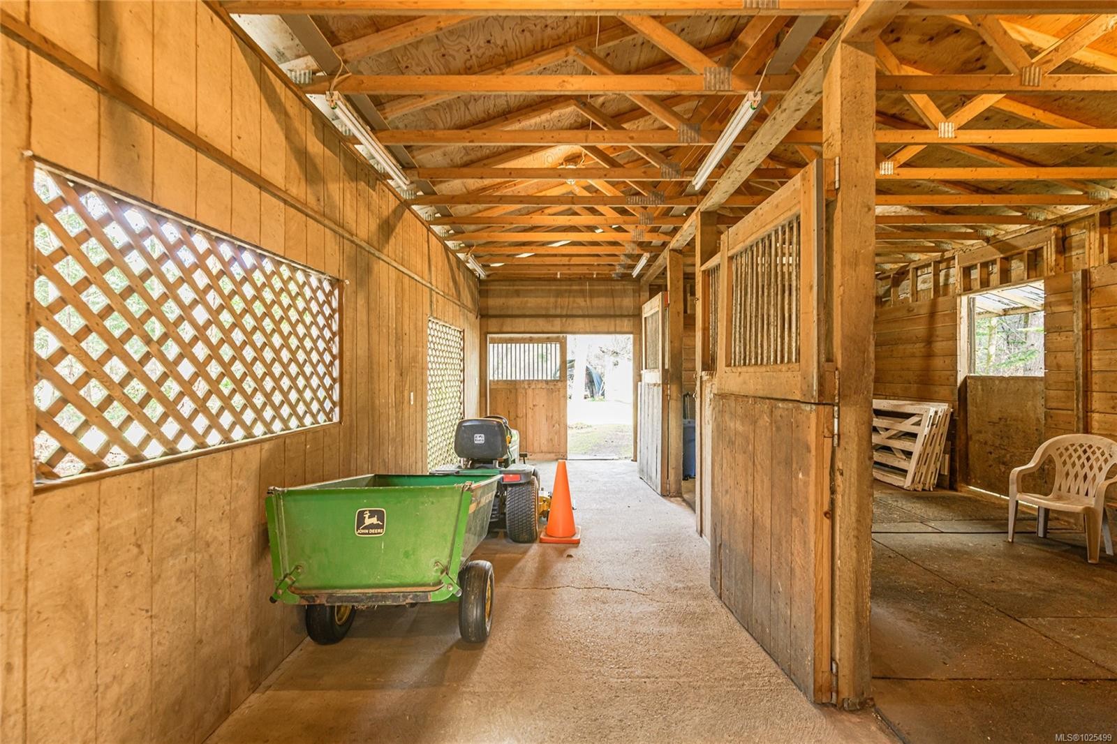 137 Forest Ridge Rd, Salt Spring, BC