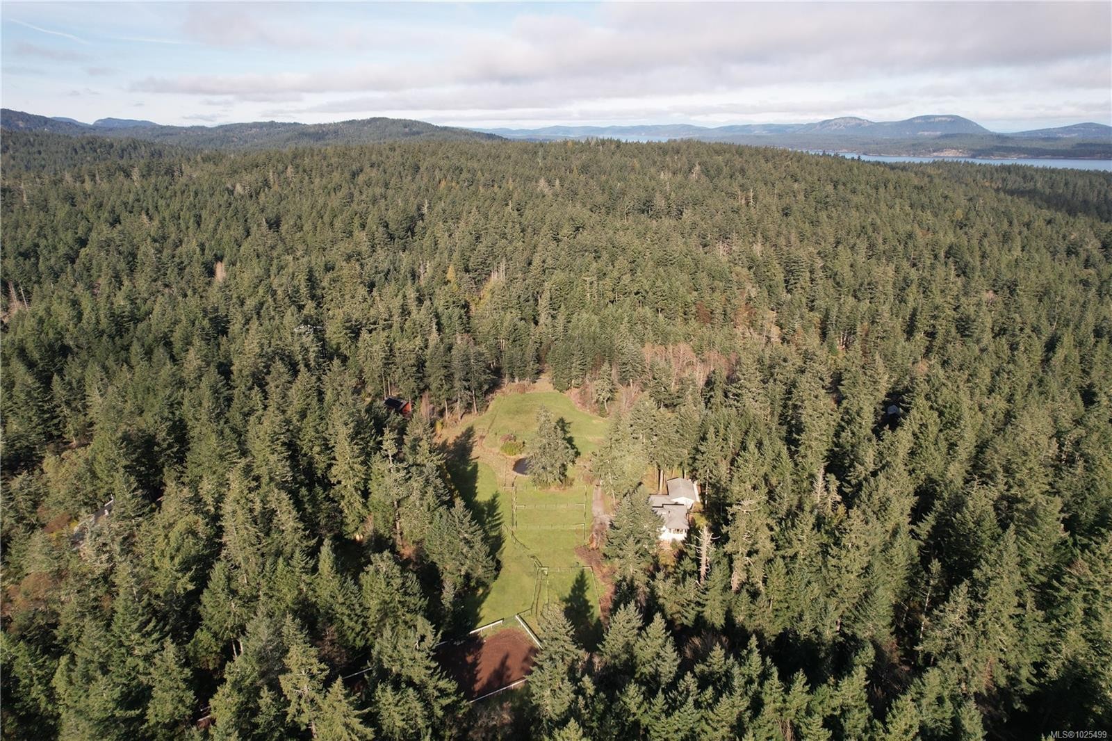 137 Forest Ridge Rd, Salt Spring, BC