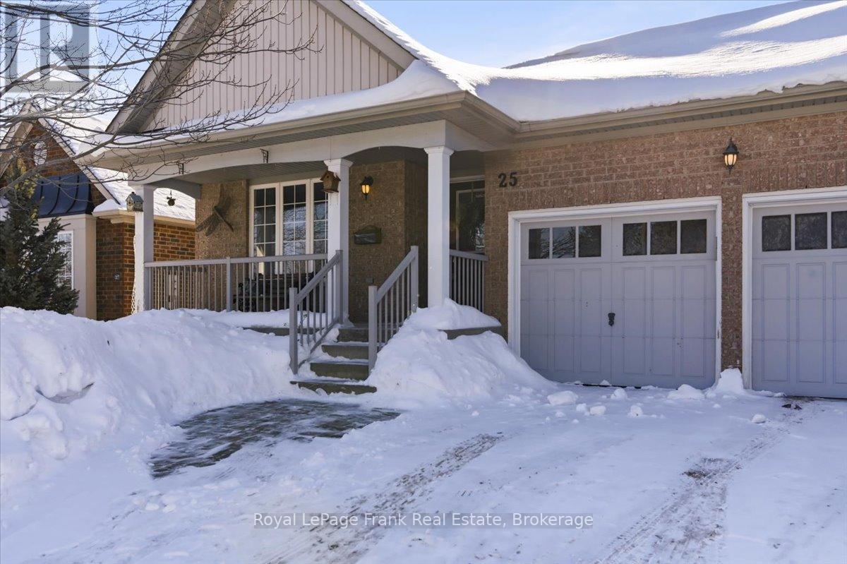 Front Porch - 25 Apple Tree Crescent, Uxbridge, ON - Outdoor