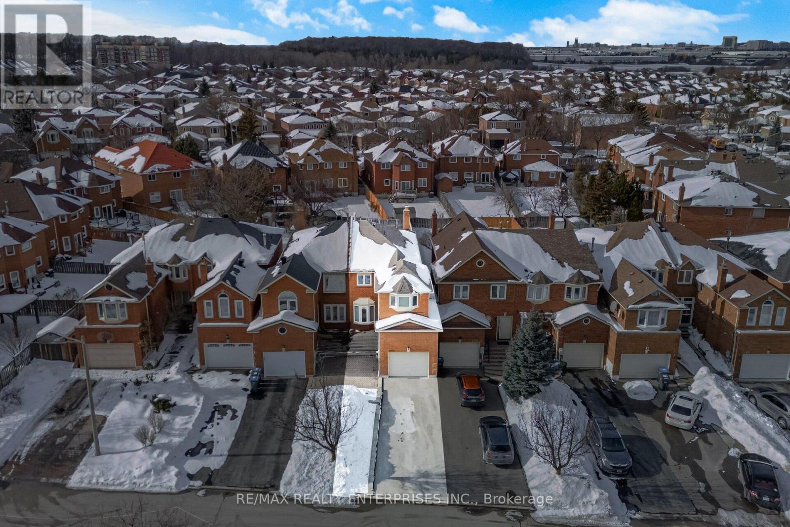 407 Wendron Crescent, Mississauga, ON - Outdoor With Facade