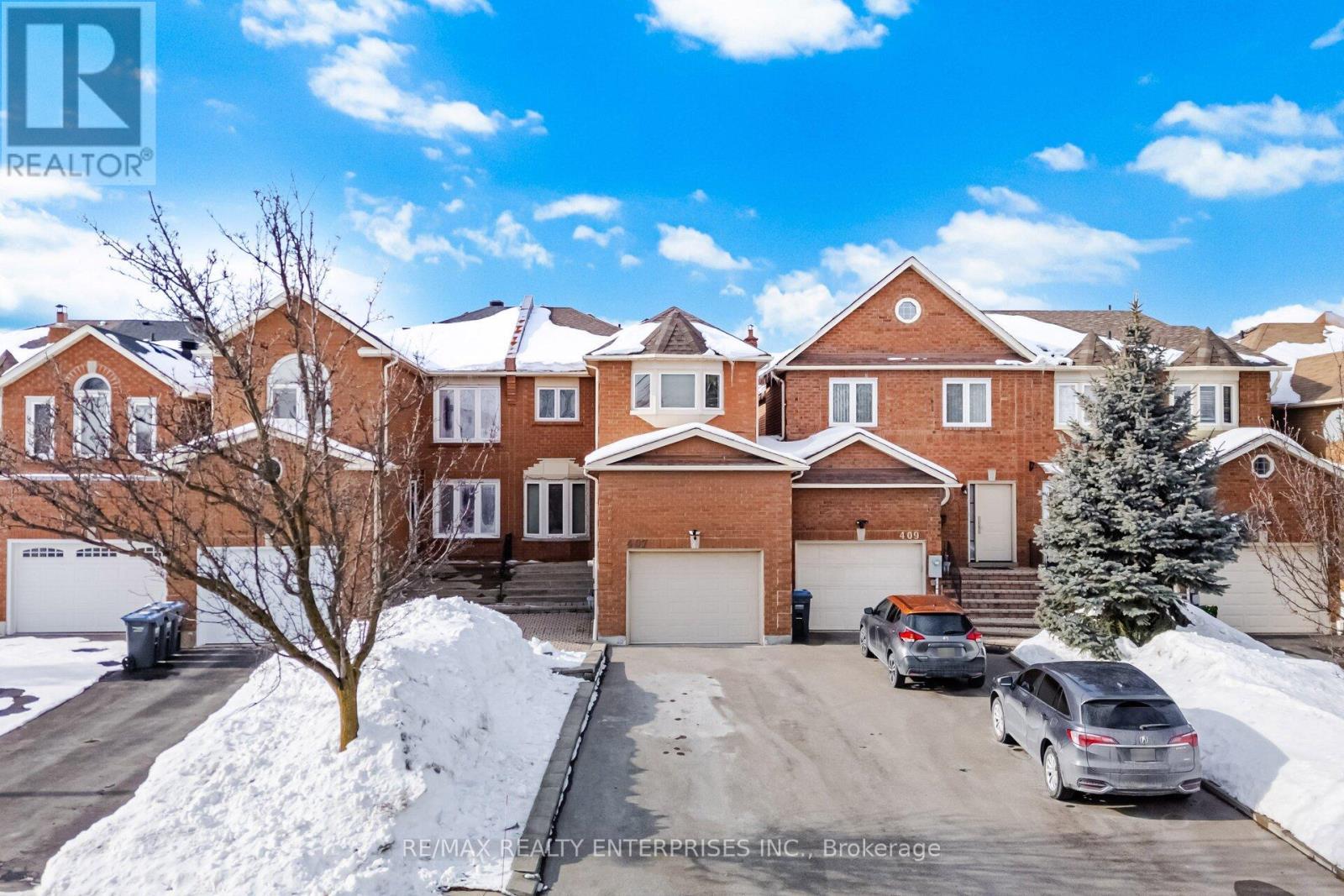 407 Wendron Crescent, Mississauga, ON - Outdoor With Facade
