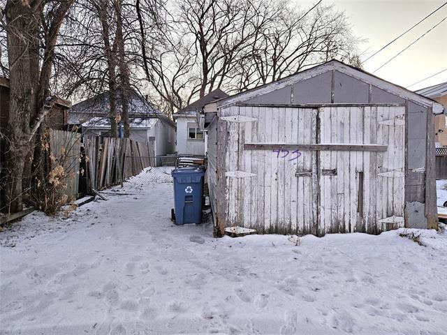 453 Aberdeen Ave, Winnipeg, MB
