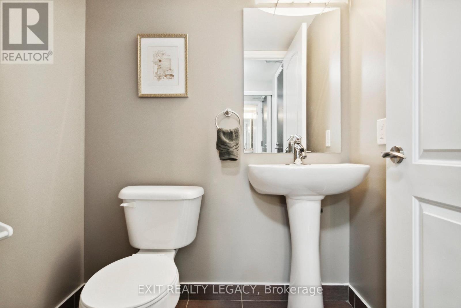 206 - 20 North Park Road, Vaughan, ON - Indoor Photo Showing Bathroom