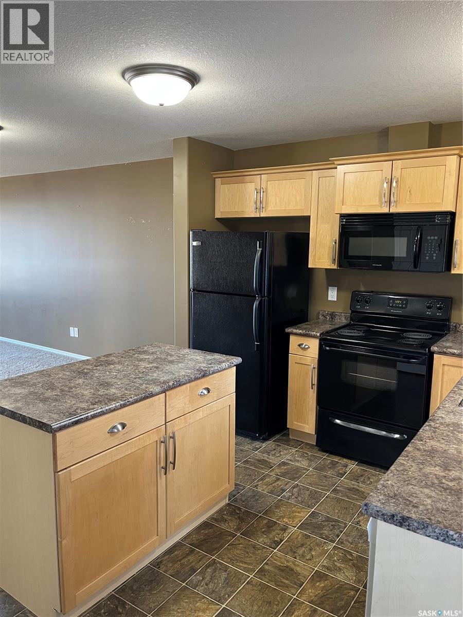 164 4801 Child Avenue, Regina, SK - Indoor Photo Showing Kitchen