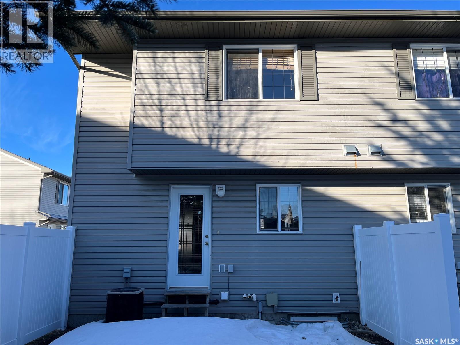 164 4801 Child Avenue, Regina, SK - Outdoor With Exterior