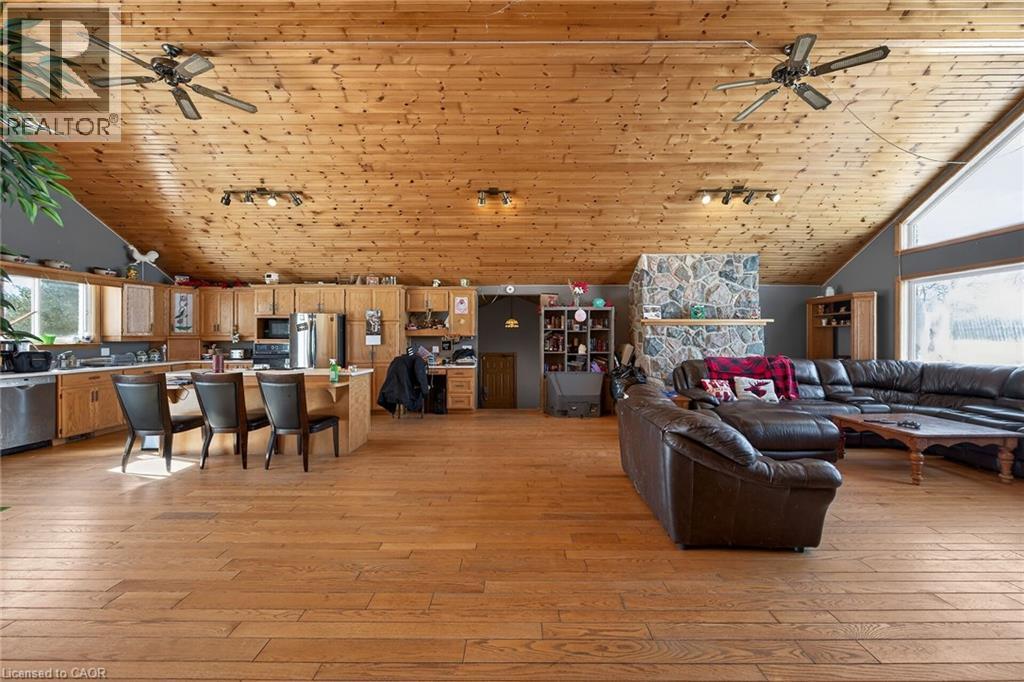 1654 Mcdowell Road E, Simcoe, ON - Indoor