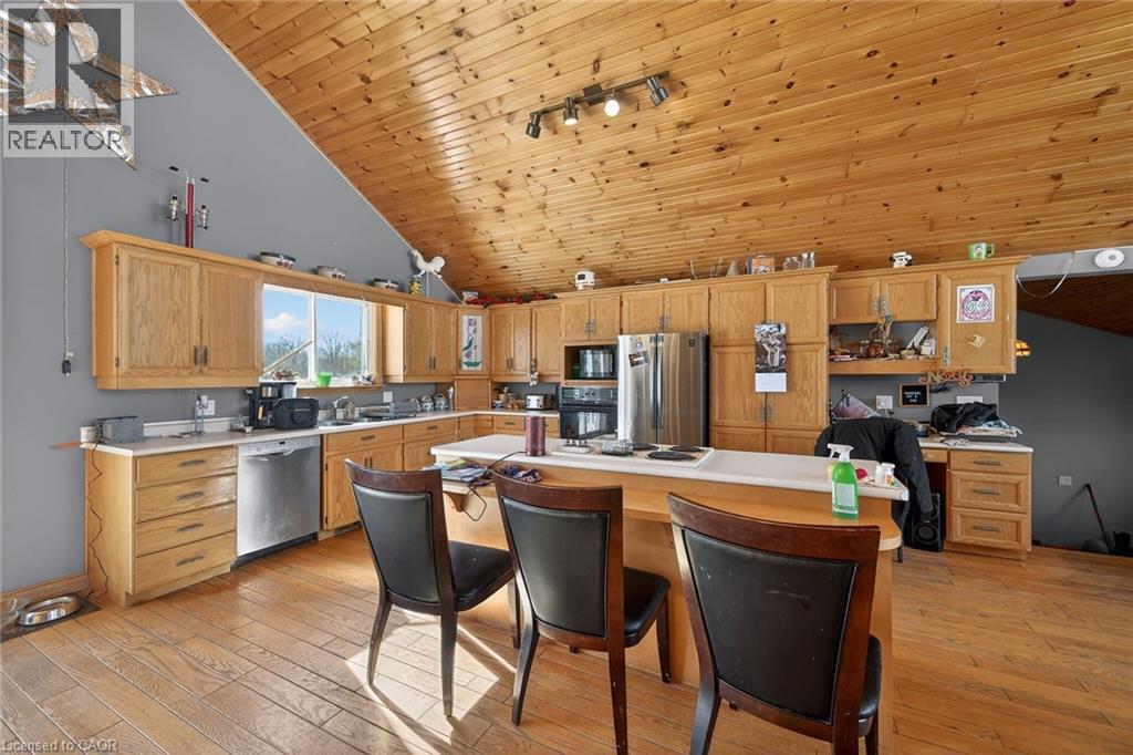 1654 Mcdowell Road E, Simcoe, ON - Indoor Photo Showing Kitchen