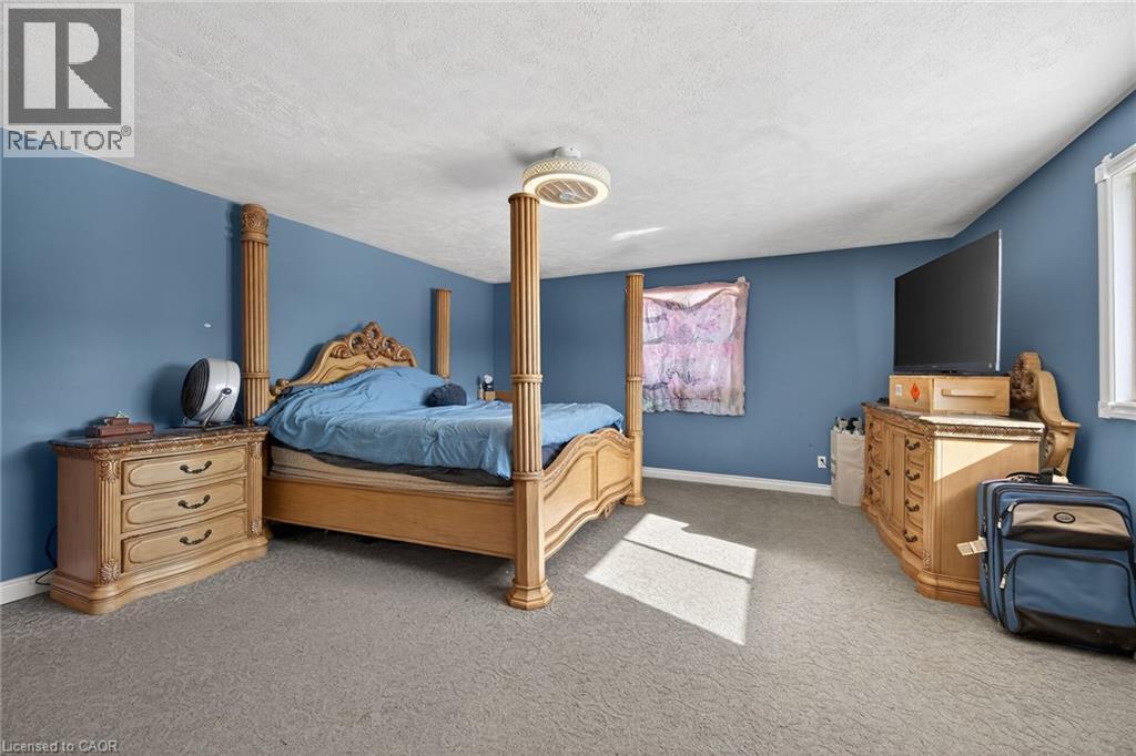 1654 Mcdowell Road E, Simcoe, ON - Indoor Photo Showing Bedroom