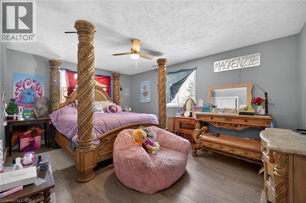 1654 Mcdowell Road E, Simcoe, ON - Indoor Photo Showing Bedroom