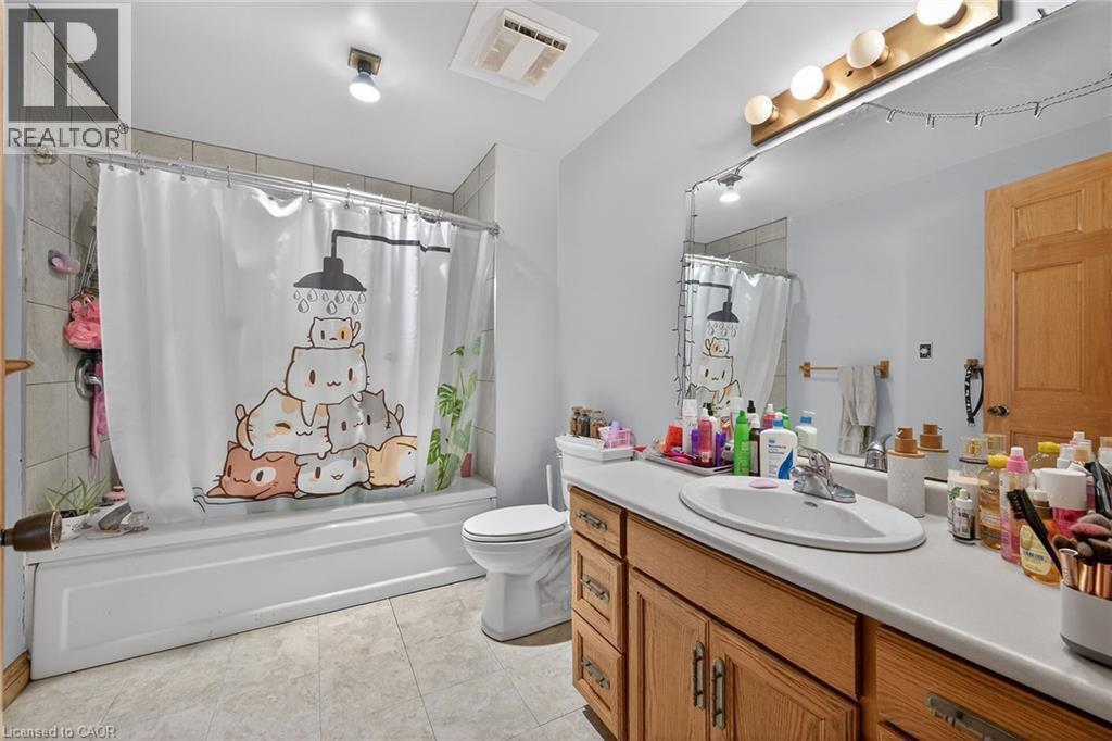 1654 Mcdowell Road E, Simcoe, ON - Indoor Photo Showing Bathroom