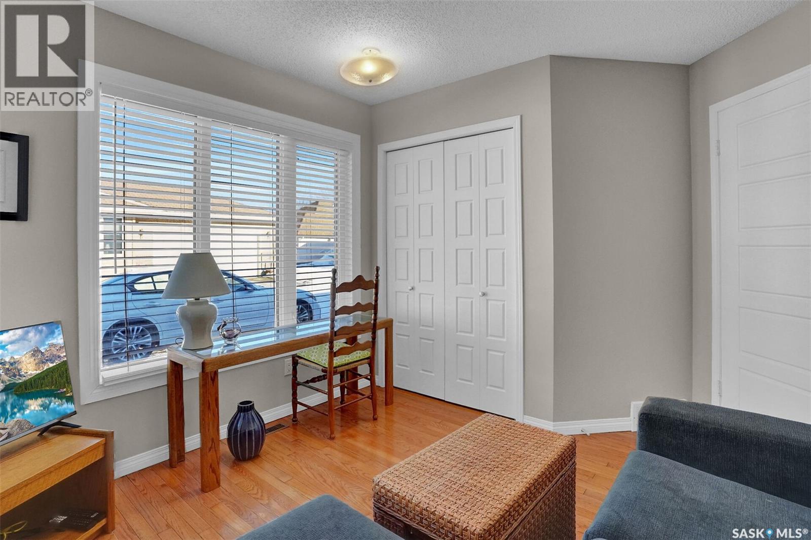 72 Kensington Crescent, Regina, SK - Indoor Photo Showing Office