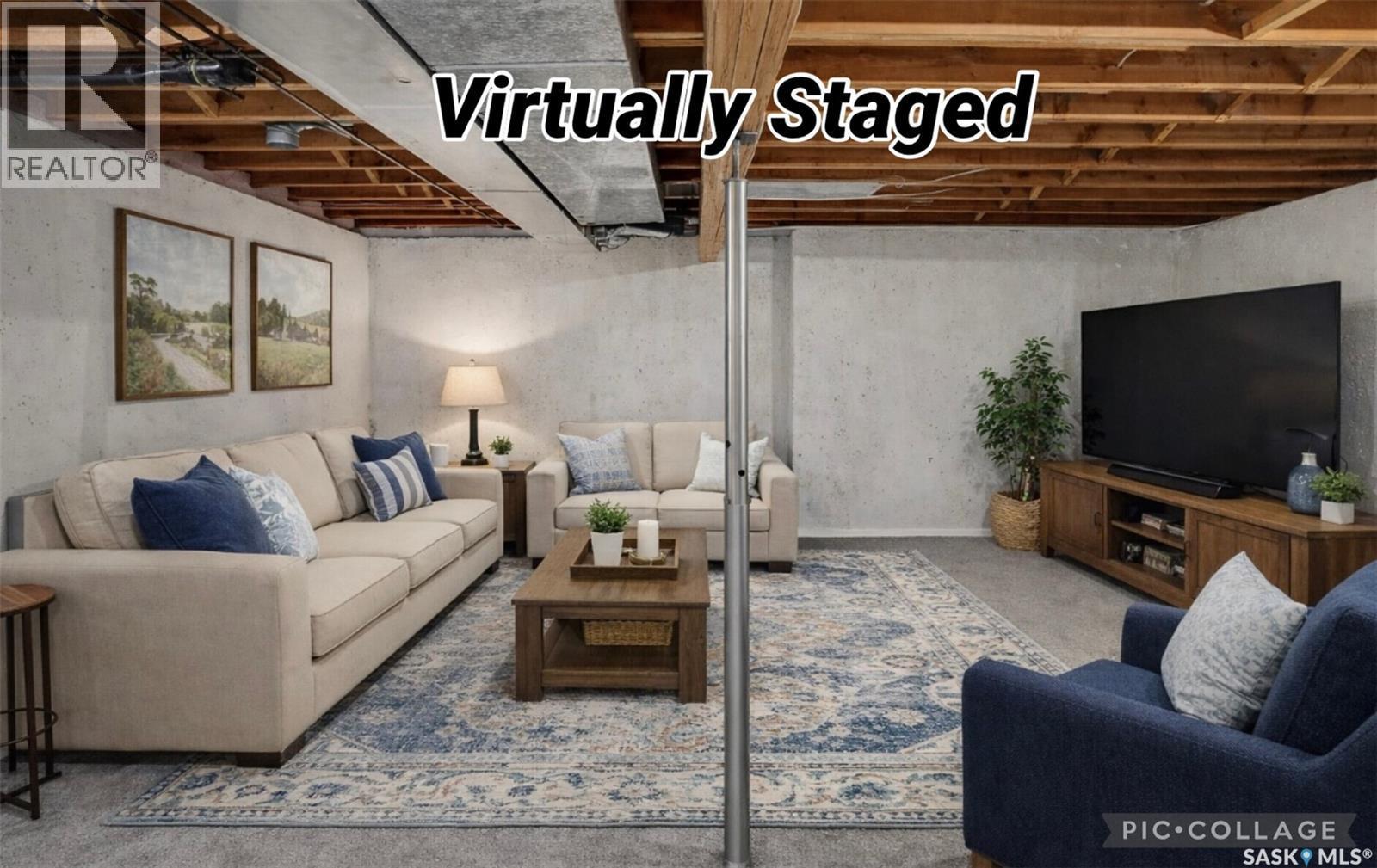 72 Kensington Crescent, Regina, SK - Indoor Photo Showing Living Room