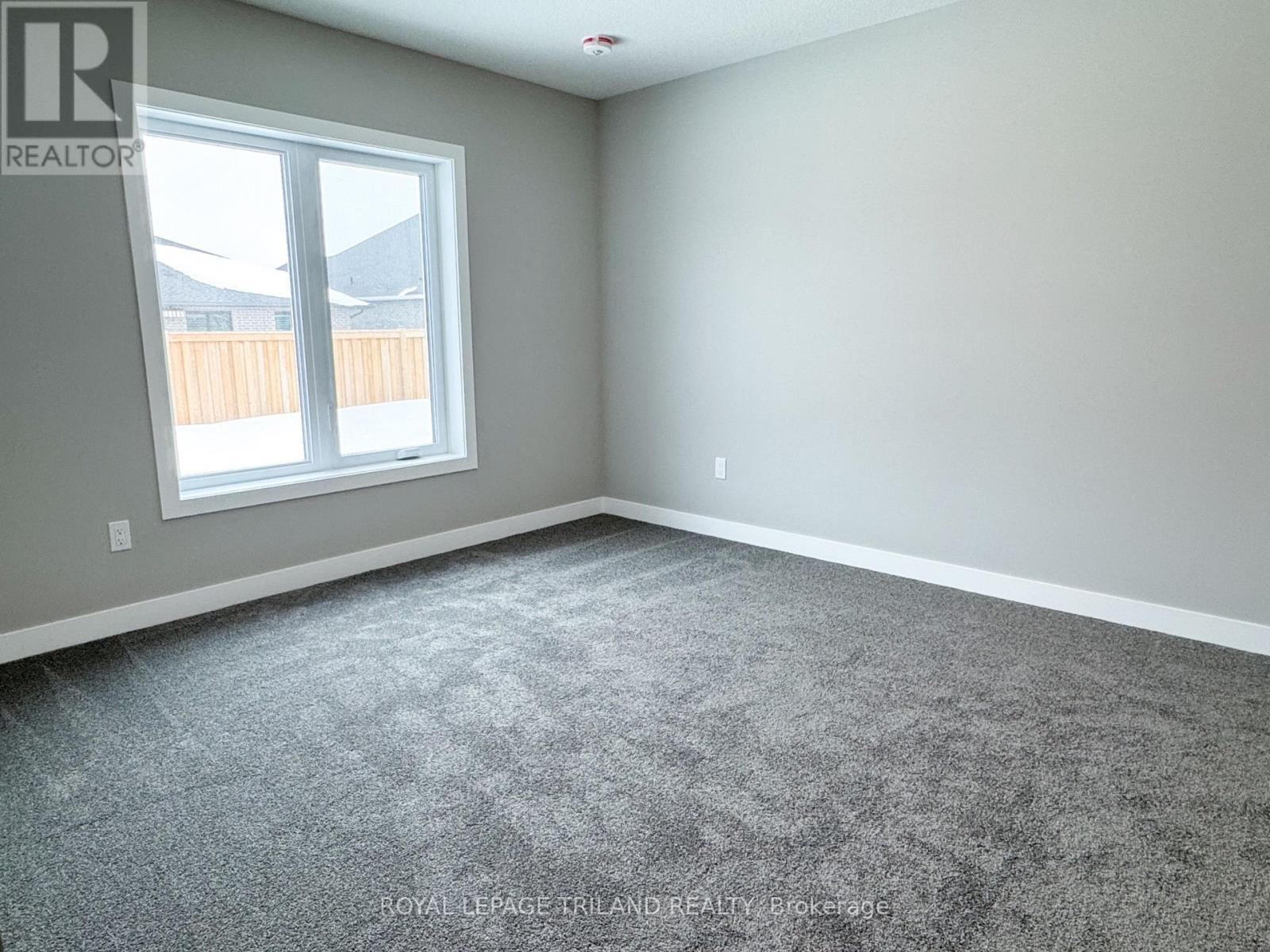 110 Styles Drive, St. Thomas, ON - Indoor Photo Showing Other Room