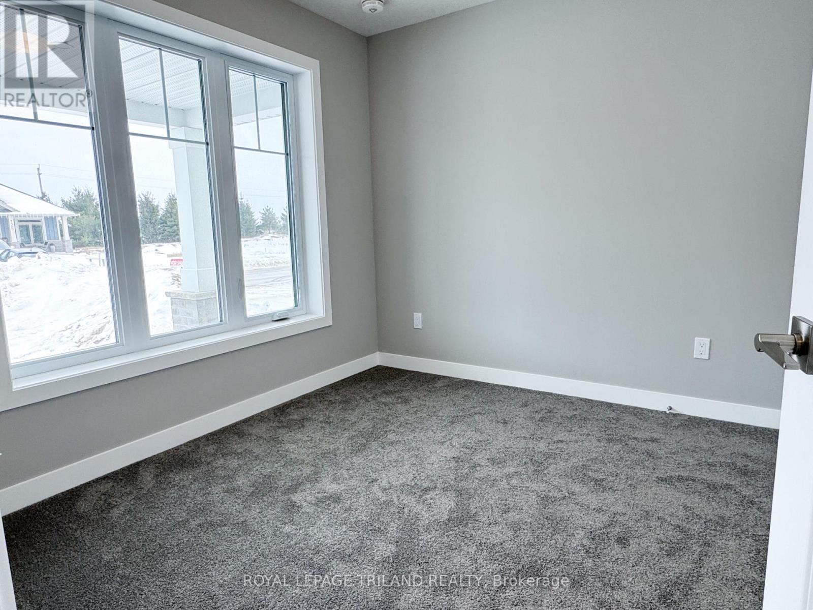 110 Styles Drive, St. Thomas, ON - Indoor Photo Showing Other Room