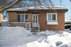 163 Rue des Bouleaux Sainte-Anne-Des-Plaines, QC J5N 0S8