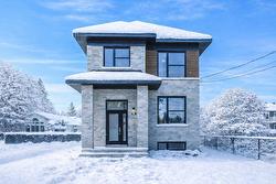 25 Av. du Château-d'Eau Bedford - Ville, QC J0J 1A0