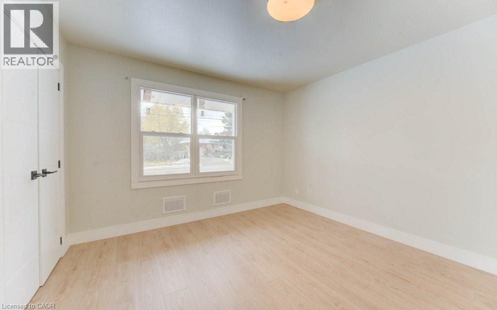 248 Dumfries Avenue, Kitchener, ON - Indoor Photo Showing Other Room