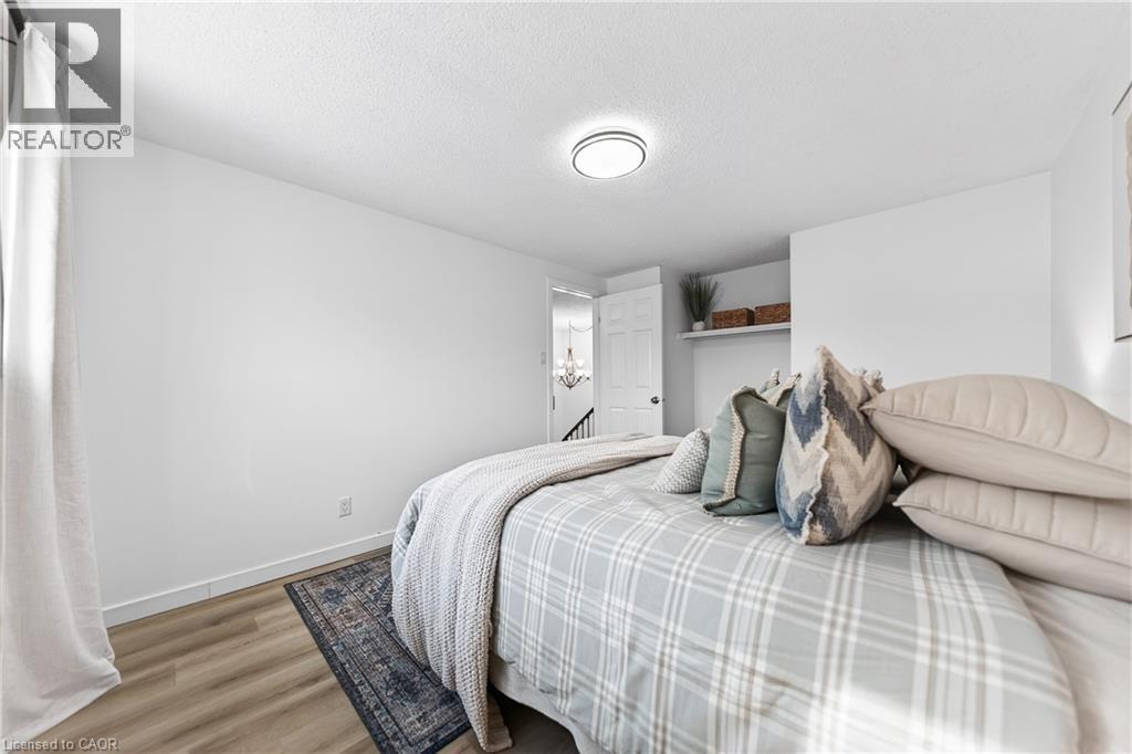 243 Highview Drive, Kitchener, ON - Indoor Photo Showing Bedroom