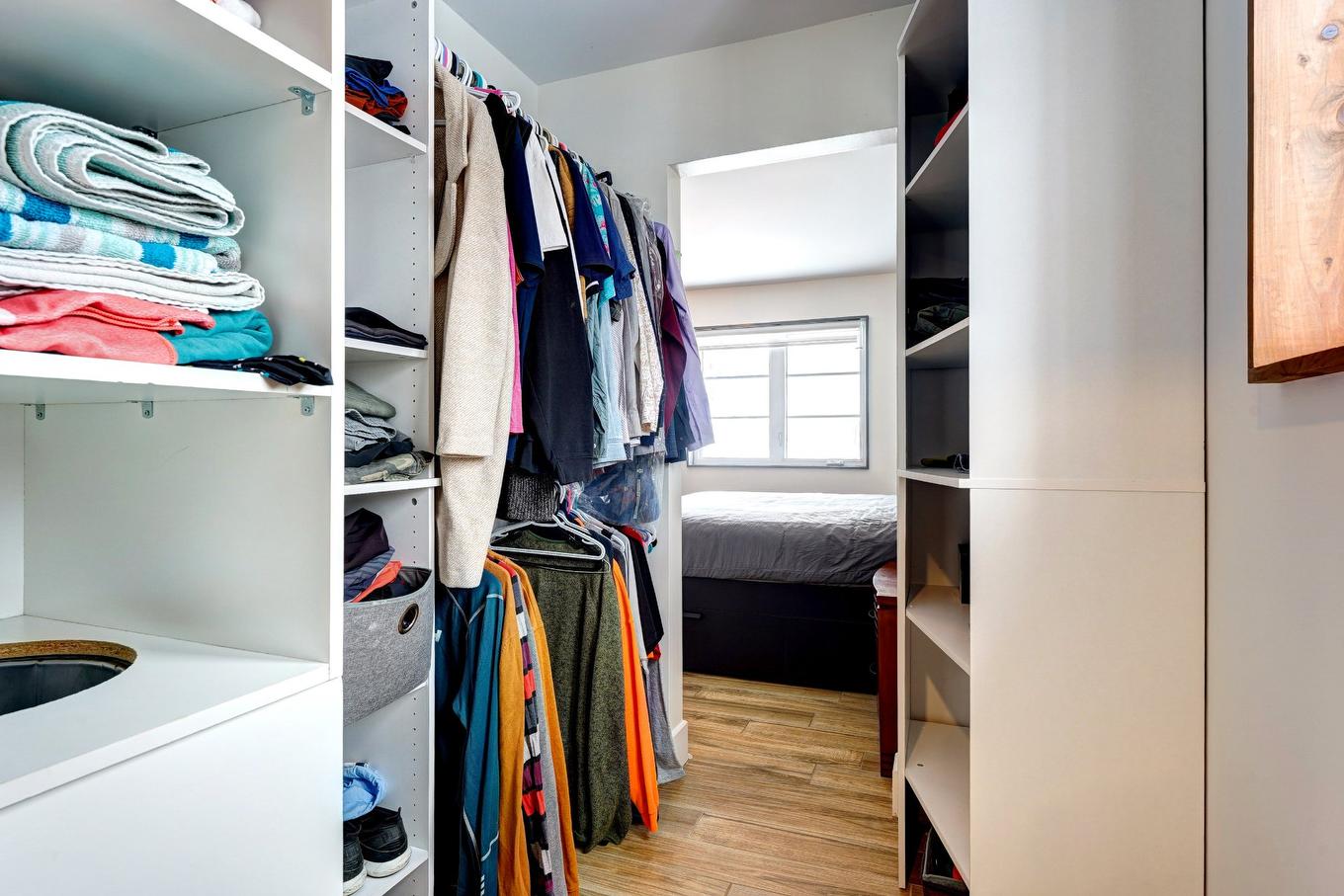 Walk-in closet - 1010 Côte De Terrebonne, Terrebonne (Terrebonne), QC - Indoor With Storage