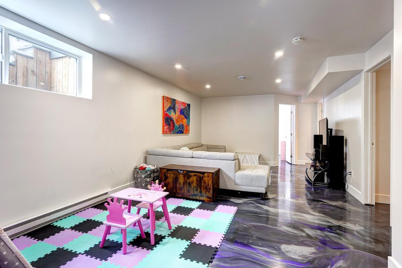 Family room - 1010 Côte De Terrebonne, Terrebonne (Terrebonne), QC - Indoor Photo Showing Other Room