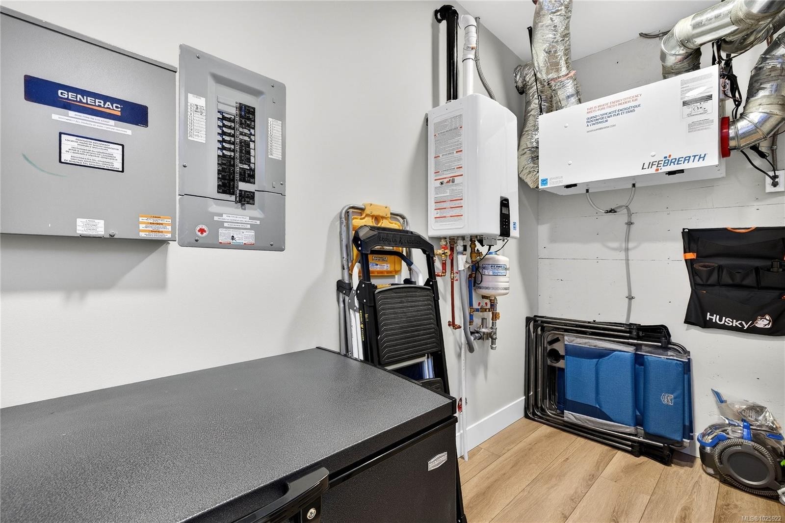 159 Cypress View Rd, Salt Spring, BC