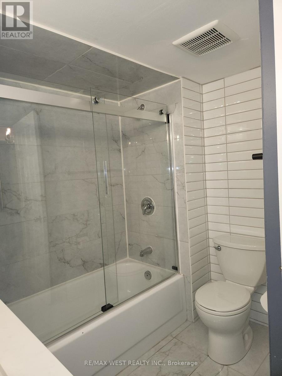 513 - 309 Major Mackenzie Drive E, Richmond Hill, ON - Indoor Photo Showing Bathroom
