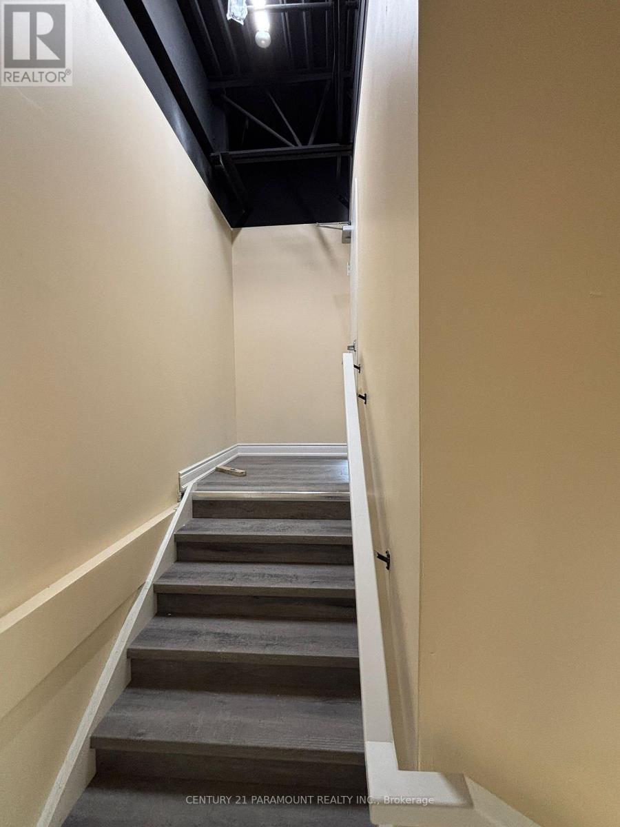 18 Upper Level - 587 Hanlon Creek Boulevard, Guelph, ON