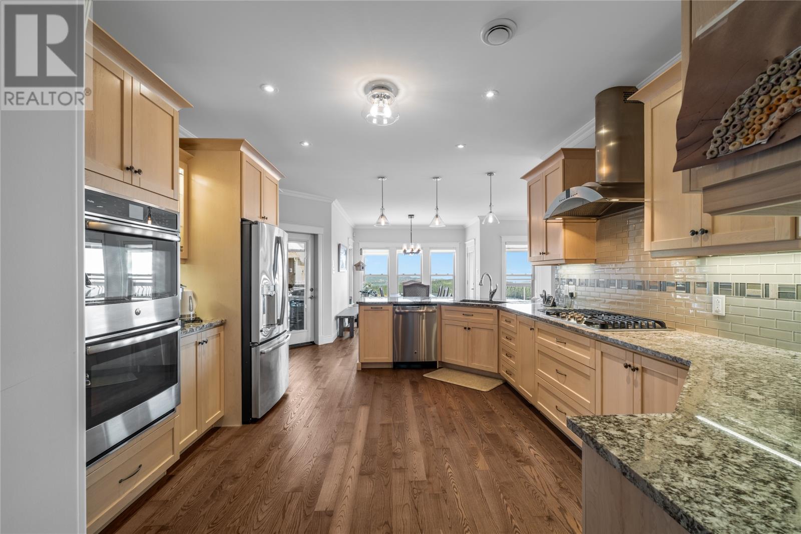 2 Scenic View Drive, Torbay, NL - Indoor Photo Showing Kitchen With Upgraded Kitchen