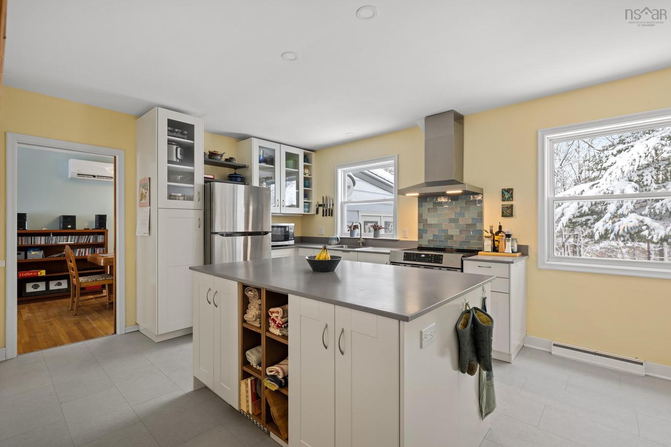 15 Crestview Drive, Halifax, NS