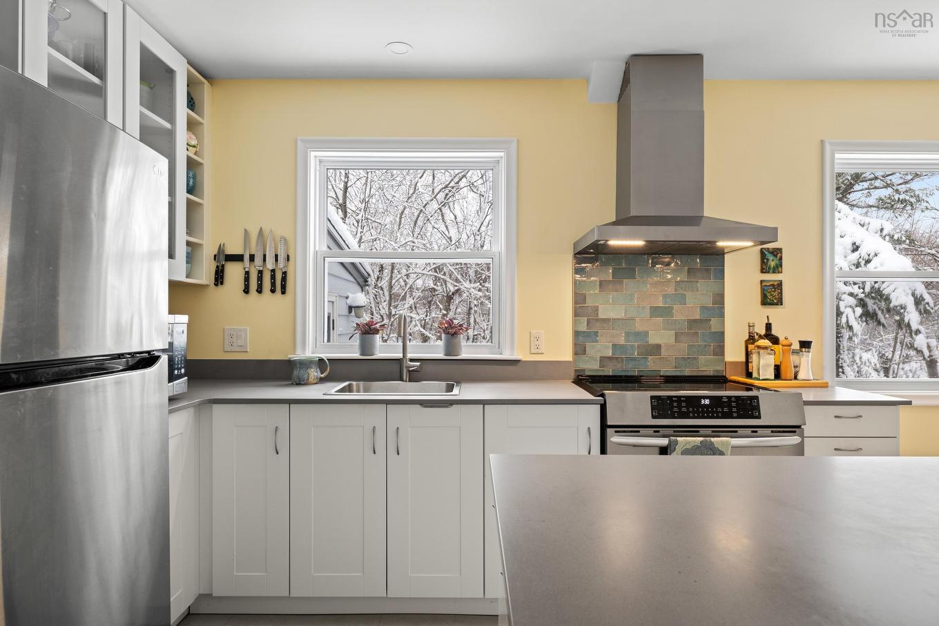 15 Crestview Drive, Halifax, NS